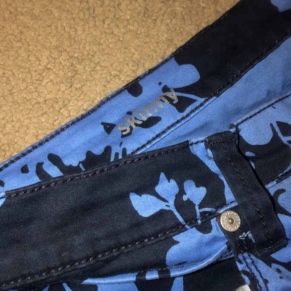 Pants - Picture 2 of 4